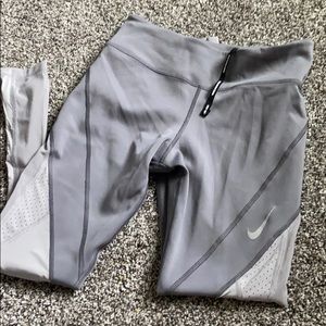 Nike leggings